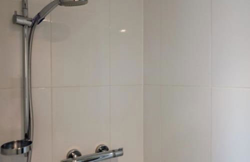 L idéal 10 mn Vannes Linge de lit, serviettes inclus wifi parking gratuit - Foto 14