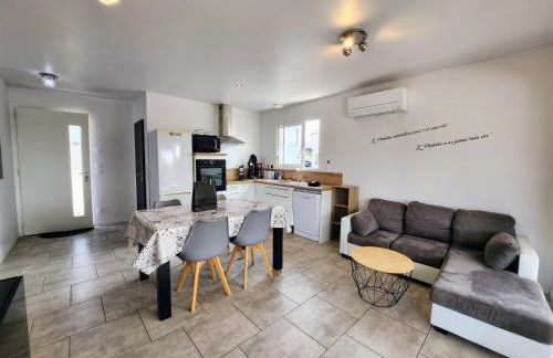 En Ardèche, maison de vacances l'Odyssée climatisée avec sa piscine privée et chauffée - Foto 13