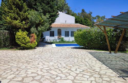 Holiday villa in 10 min from Fuengirola beach with sea views pool BBQ parking WiFi aircon big garden - Photo 33