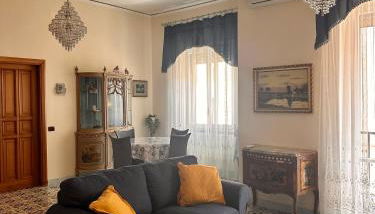 Maman Suite, city center near Molo Beverello - Foto 1