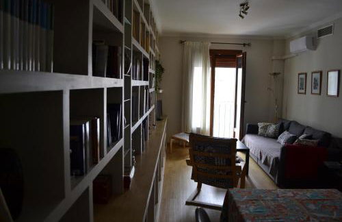 Céntrico y amplio apartamento 100% equipado - Foto 5