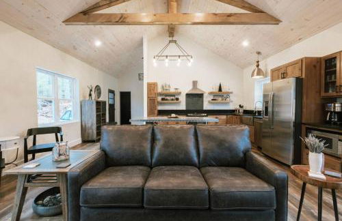 Hot-Tub Wifi Fireplace - Honeysuckle Bridge - Foto 13