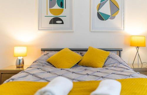 3 Bedrooms & 2 Showers - Home From Home - Foto 47