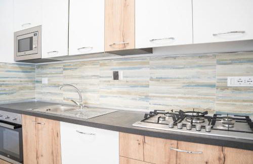 045b - Villetta Moderna 02-24E con VASCA IDROMASSAGGIO in giardino, solo 15 minuti da Mare e Spiaggia - Posto Auto GRATUITO - Foto 11