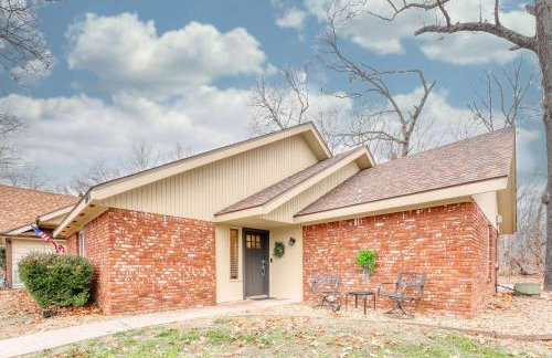 Modern Bentonville Retreat - Sleeps 6 Near Trails - Foto 2