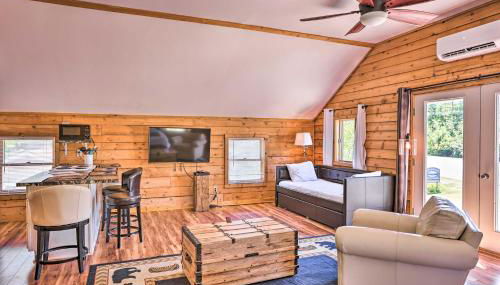 Less Than 1 Mi to Dtwn Suttons Bay! Studio with Shared Beach - Foto 5