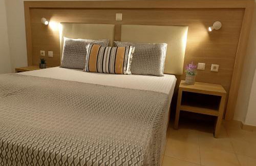 KELLY APARTMENTS - Photo 17