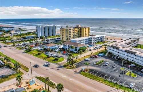 Coastal Waters 107 - A Studio Poolside Retreat - Foto 17