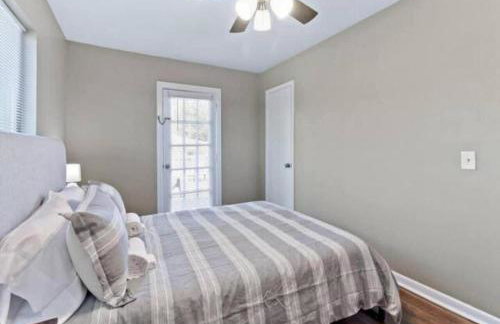 Travis' Place - Convenient and Affordable Location - Foto 21