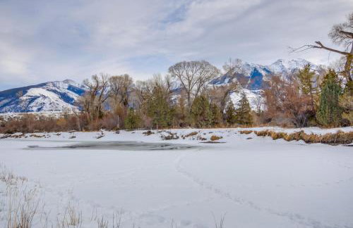 6 Mi to Chico Hot Springs Villa with River Access - Foto 31