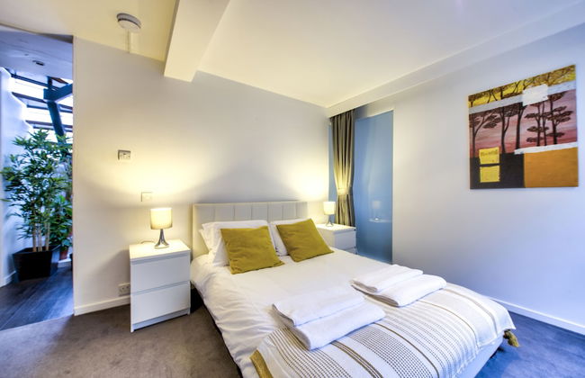 Luxury Modern Penthouse Private Rooftop - Photo 3