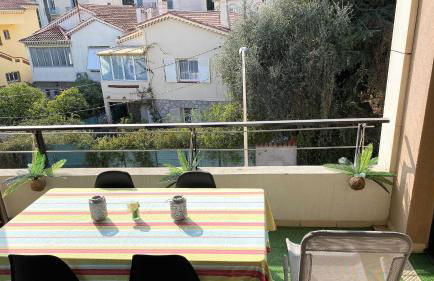 T2 proche de la gare, à 10 minutes à pieds de la Croisette, piscine & parking dans résidence de haut standing - Foto 5