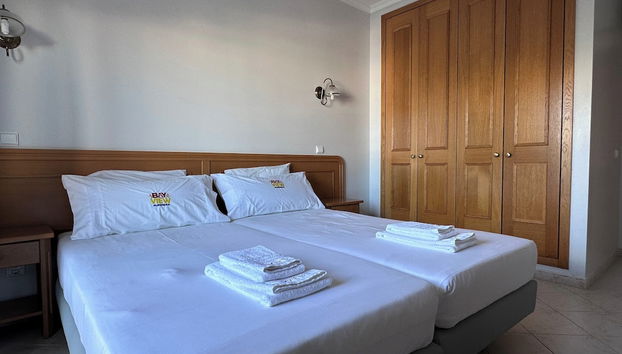 Sunset Bliss in Albufeira - Short Walk to Oldtown - Foto 2, Imagen principal