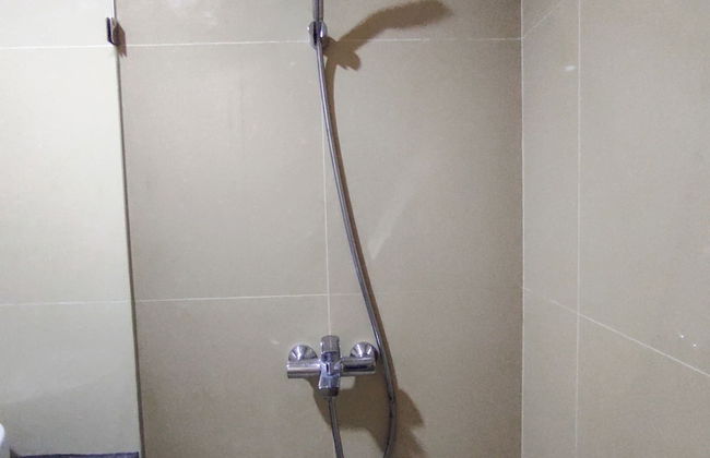 Modern And Comfortable Living At 2Br Grand Sungkono Lagoon Apartment - Foto 15