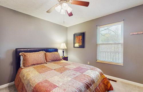 Cozy Lake Duplex Sleeps 5 Games Dog-friendly - Foto 18