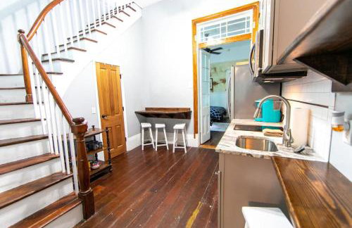 Ursulines Historic Creole Cottage (D) Steps to Qtr - Foto 7
