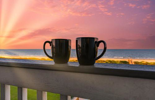 Luxury Beachfront l Sleeps 20, Hot Tub, Pool & Game Room Fun! - Foto 3