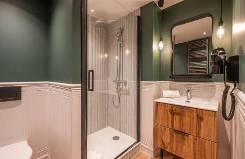 Montmartre Paris Suite - Photo 8