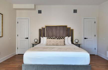 Catskills Escape Hot Tub Massage Chairs & Games - Foto 49