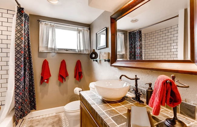 The Dream-like Garden Oasis in Sloan's Lake - Photo 17