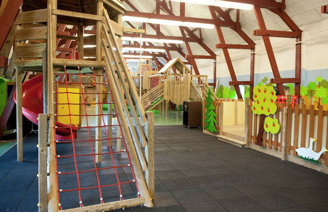 Cozy Bungalow in De Maasduinen - Photo 15