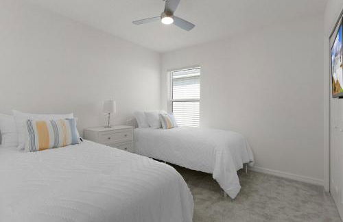 Spacious Golf Retreat-2 King Beds-Golf Cart- Full Kitchen & TVs in Every Room - Foto 45