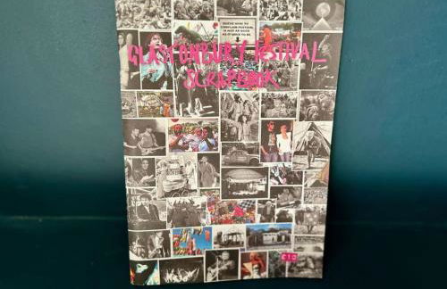 Stylish Retro Hotel Room above Pub - Foto 9