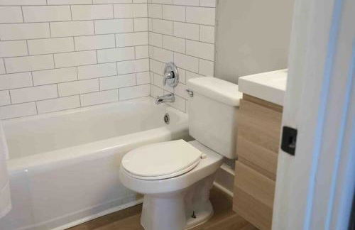 Stylish Modern Apartment in Cameron Village - Foto 30