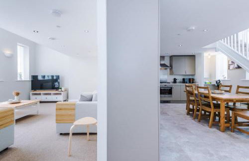 The Old Schoolhouse - Peak District, near Bakewell & Chatsworth - Photo 5