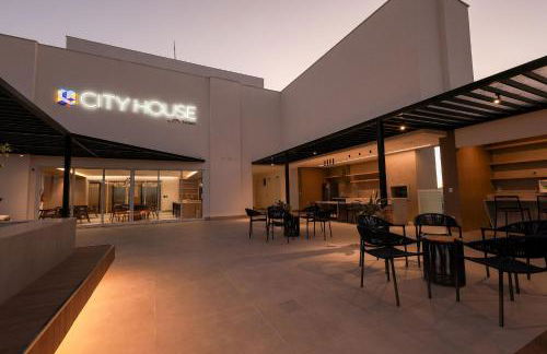 Estúdio Moderno no City House - Área de lazer com vista 360º e Piscina - Foto 12