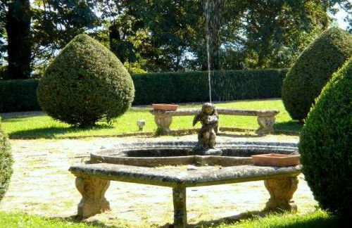 A Castle Stay in Wine Country - Foto 51