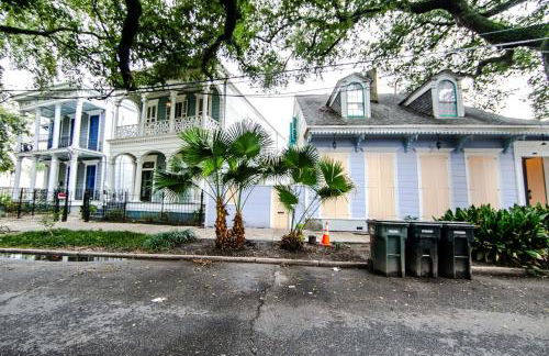 Governors Mansion 5 bedroom-3 bath - Photo 33