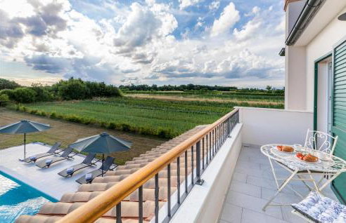 Amazing Home In Zminj - Foto 3