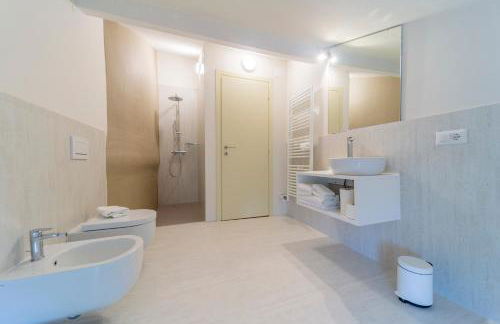 Al Torrione - Photo 16