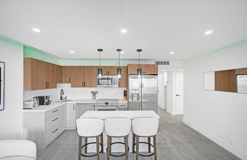 Bright 3BR 3BA Condo with Stunning Bay Views in Oceanfront Complex 820 - Foto 5