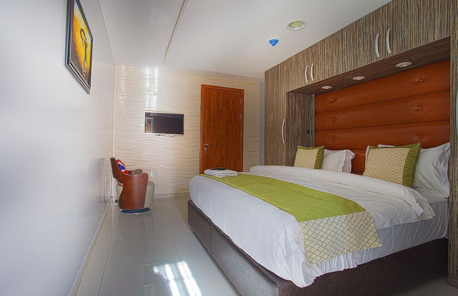 H21 Apartments & Lounge - Photo 6