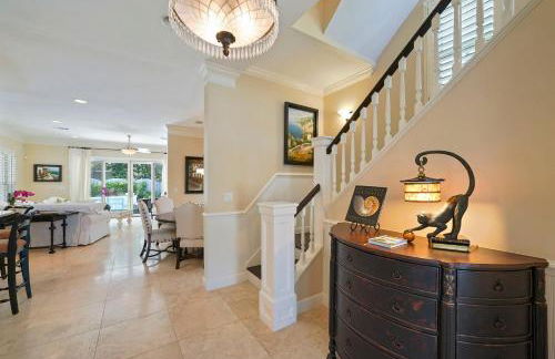 Tropical Dreams by the Sea - Vacation Home with Private Pool & Close Proximity to Beach - Foto 7