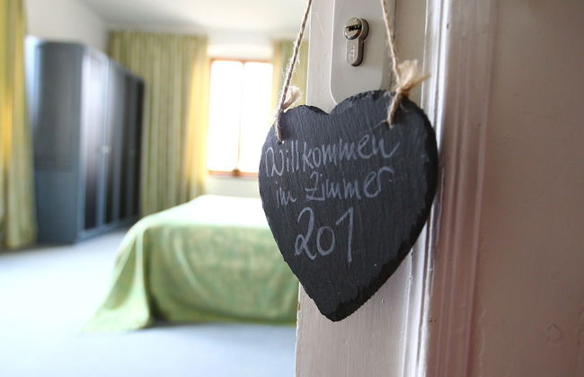 Schloss Weißenburg - Photo 5