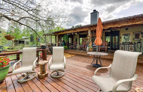 Flag Hole Riverfront Cabin Near Local Attractions! - Foto 28