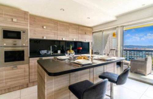 Magnificent 3 Rooms-Sea View-Terrace-Pool - Photo 14