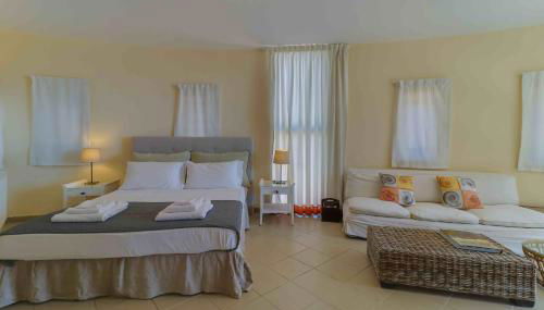 Black Diamond Beachfront Pool Villa Pasithea in Sounio, Athens - Foto 4