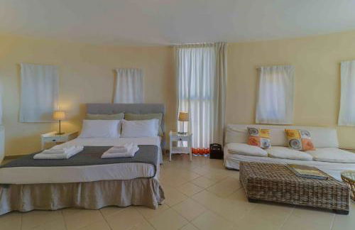 Black Diamond Beachfront Pool Villa Pasithea in Sounio, Athens - Foto 4