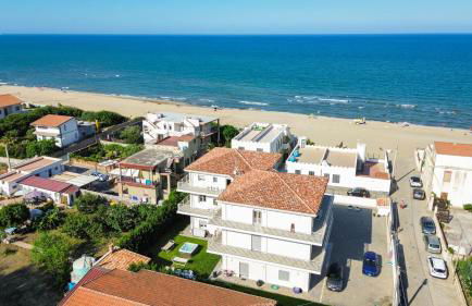 The Beach Apartment - Panoramic View - Foto 23