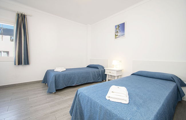 Apartamentos Falcó - Photo 5