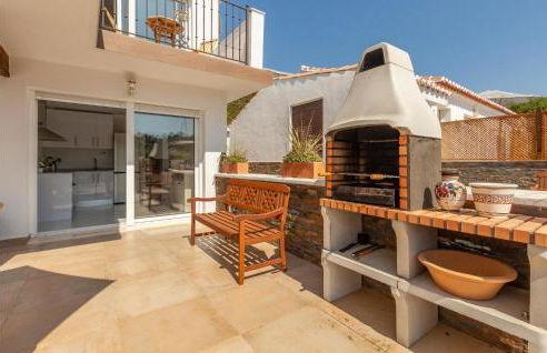 3 Bedroom Stunning Home In Mezquitilla - Photo 20