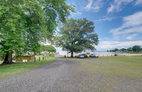 Dock Access Waterfront Studio in Colonial Beach! - Foto 25