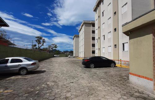 APTO PERTINHO DA PRAIA Internet 500mb e 3 Tvs 2 Quartos TV a cabo Estacionamento Tudo Perto - Foto 26