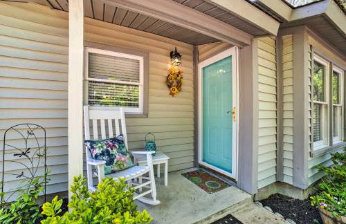 Oak Island Home with Fenced Yard, Walk to Long Beach - Foto 23
