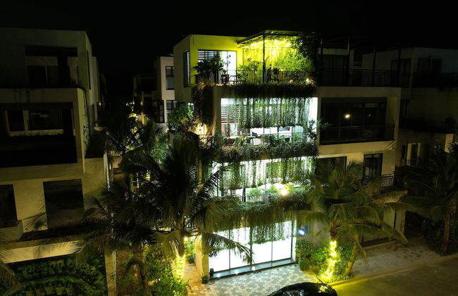 HALO ME Villa - Photo 36