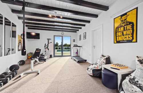 SPECIAL OFFER! NEW LUXURY APARTMENT with pool, fitness, outdoor bar&grill - Foto 24